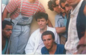 Matoub Lounes à sa sortie d’hôpital en 1988