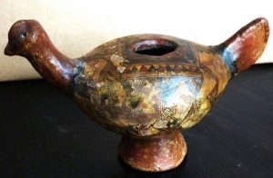 Lampe a huile en forme doiseau